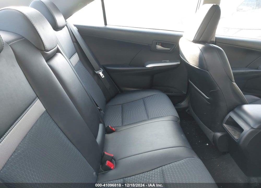 2014 TOYOTA CAMRY SE VIN: 4T1BF1FK9EU747677