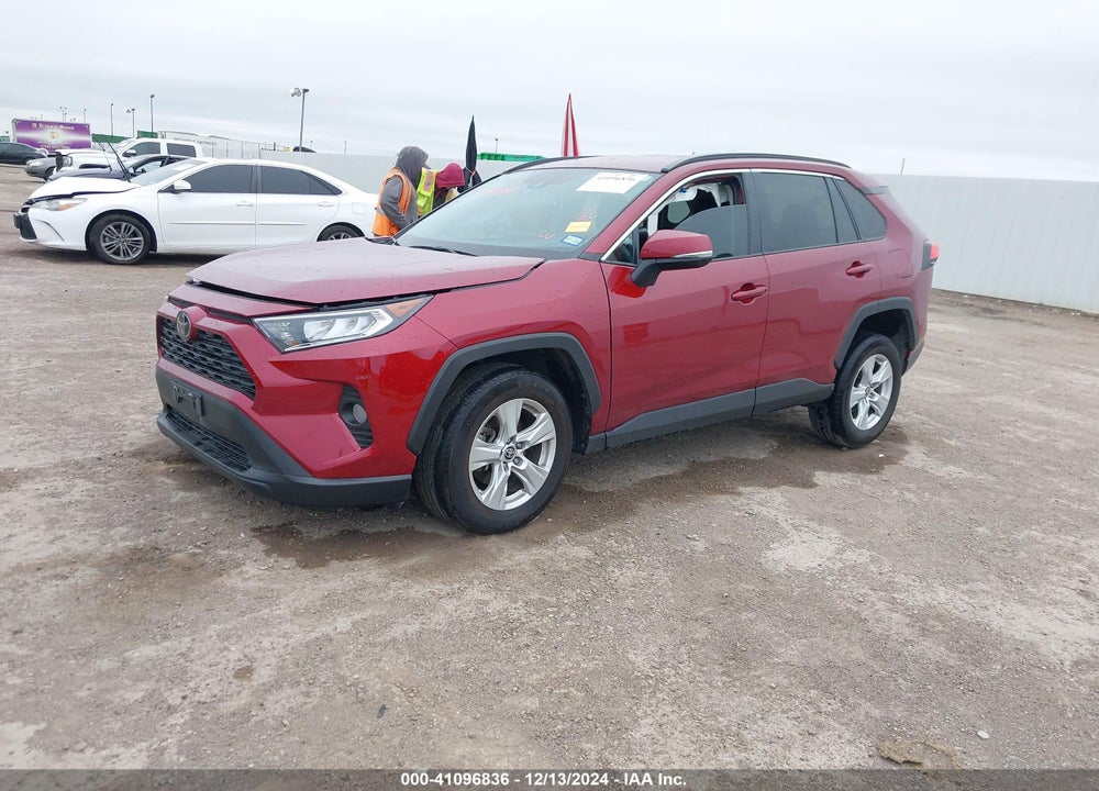 2021 TOYOTA RAV4 XLE VIN: 2T3W1RFV9MW132593