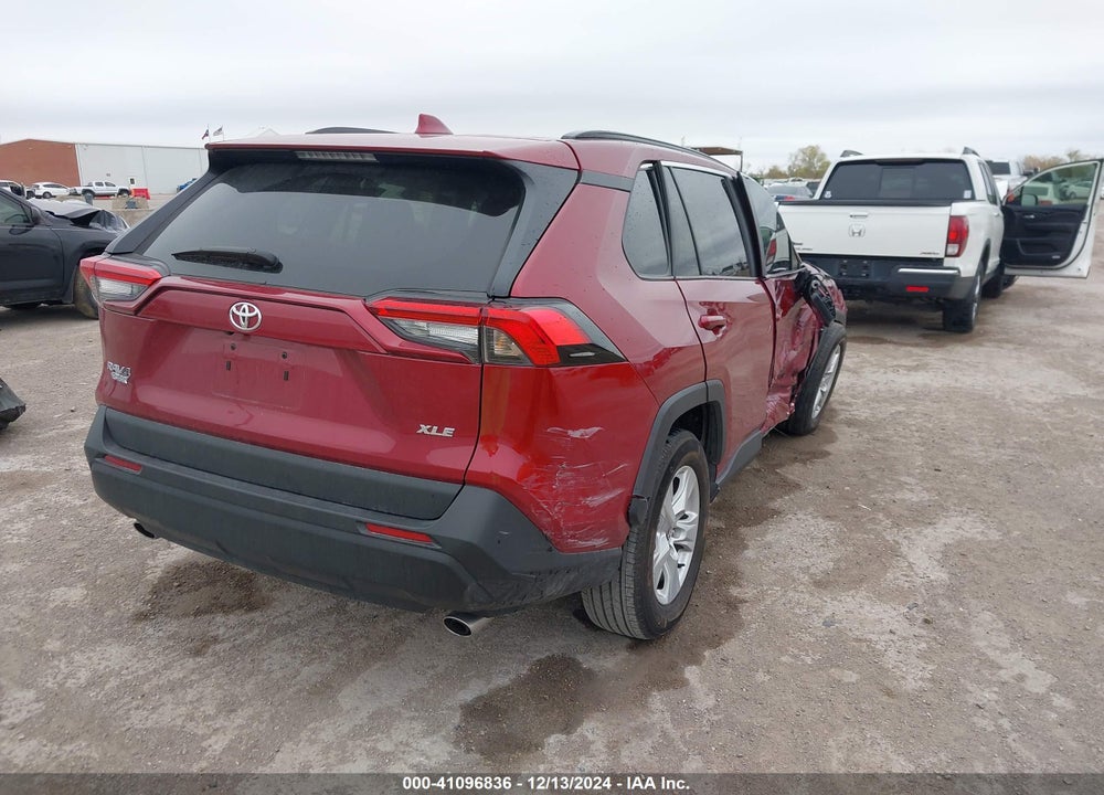 2021 TOYOTA RAV4 XLE VIN: 2T3W1RFV9MW132593