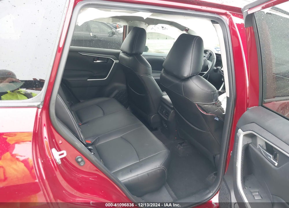 2021 TOYOTA RAV4 XLE VIN: 2T3W1RFV9MW132593