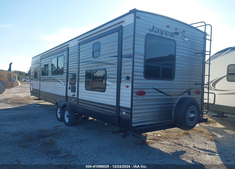 2018 JAYCO JAYFL184BH VIN: 1UJBJ0BT7J1TR0975