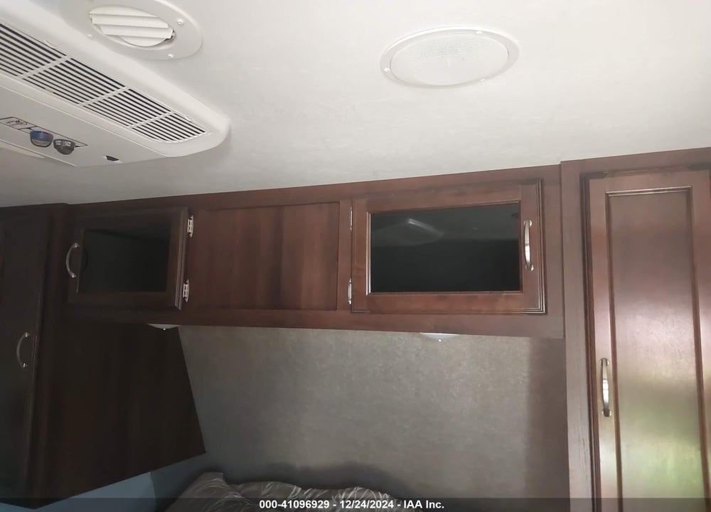 2018 JAYCO JAYFL184BH VIN: 1UJBJ0BT7J1TR0975