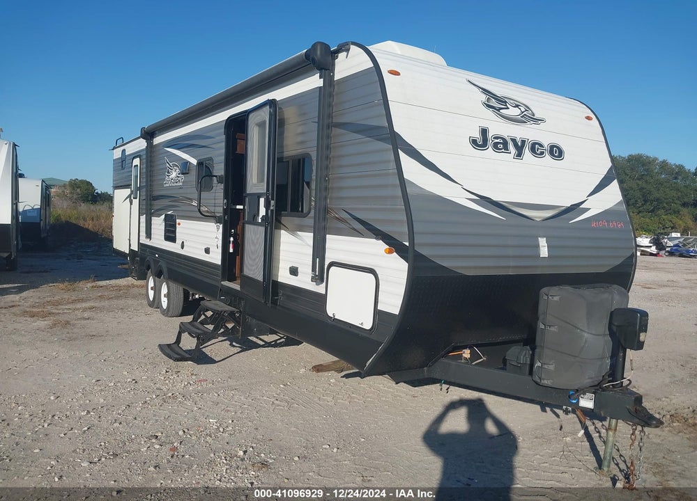 2018 JAYCO JAYFL184BH VIN: 1UJBJ0BT7J1TR0975