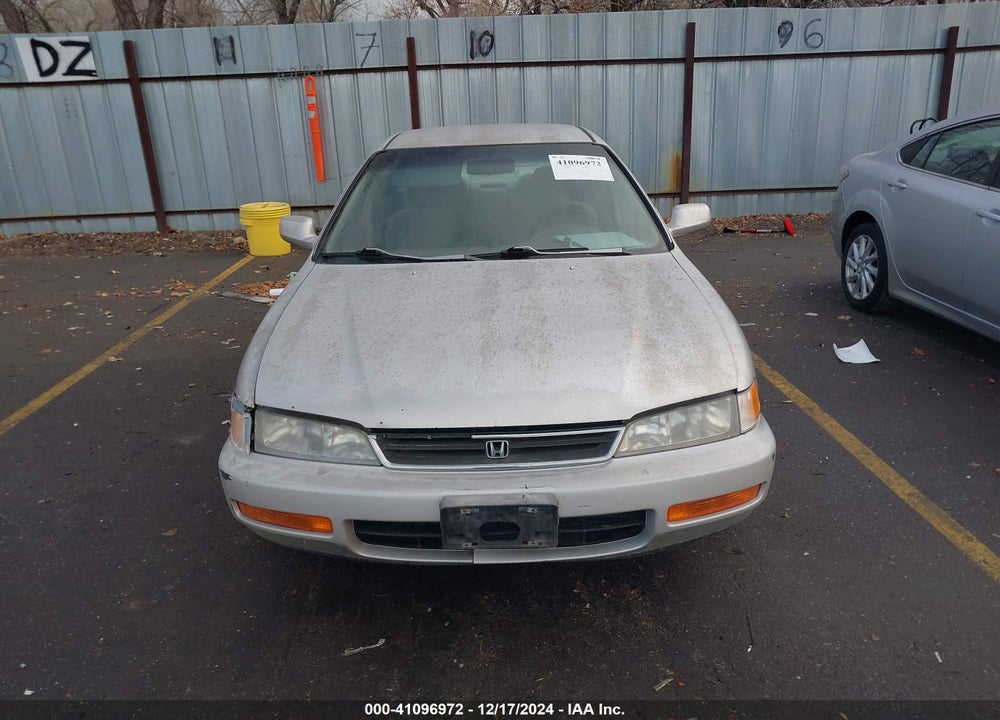 1996 HONDA ACCORD LX/EX VIN: 1HGCE6645TA026234