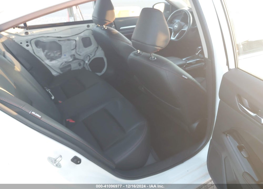 2023 NISSAN ALTIMA SR FWD VIN: 1N4BL4CV4PN317412