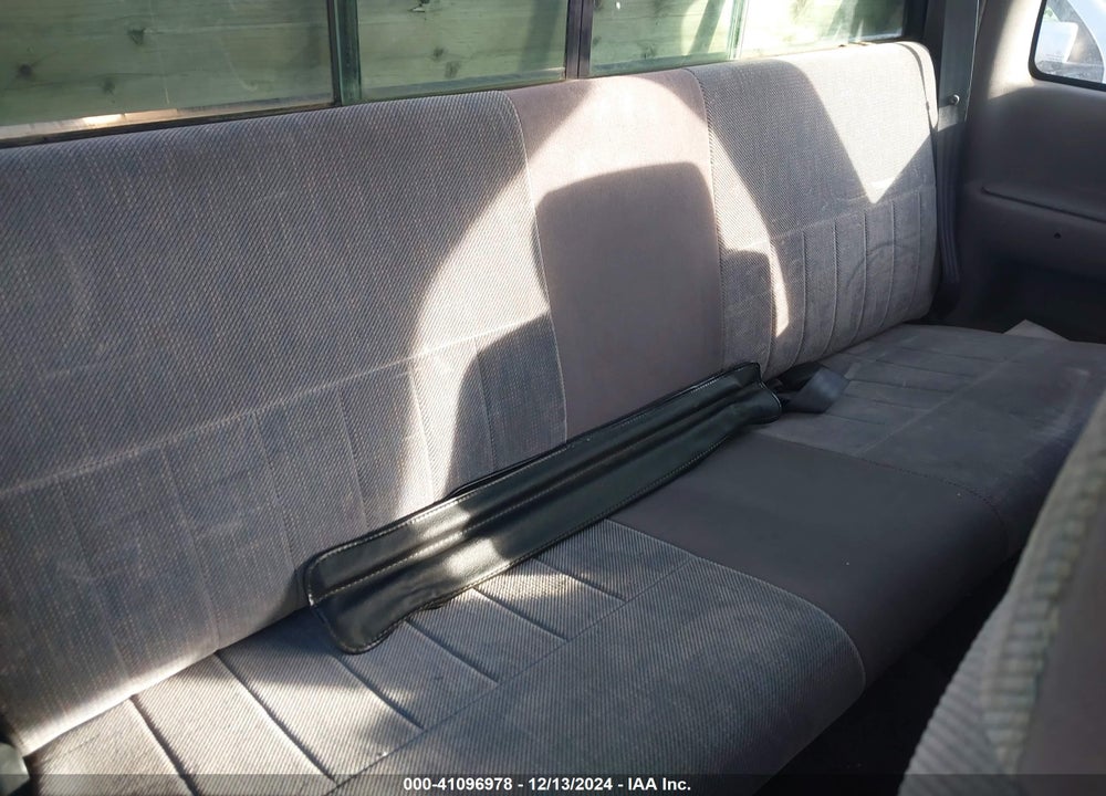 1996 DODGE RAM 1500 VIN: 3B7HC13Z8TG180273
