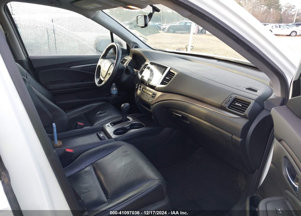 2017 HONDA PILOT EX-L VIN: 5FNYF6H56HB036860