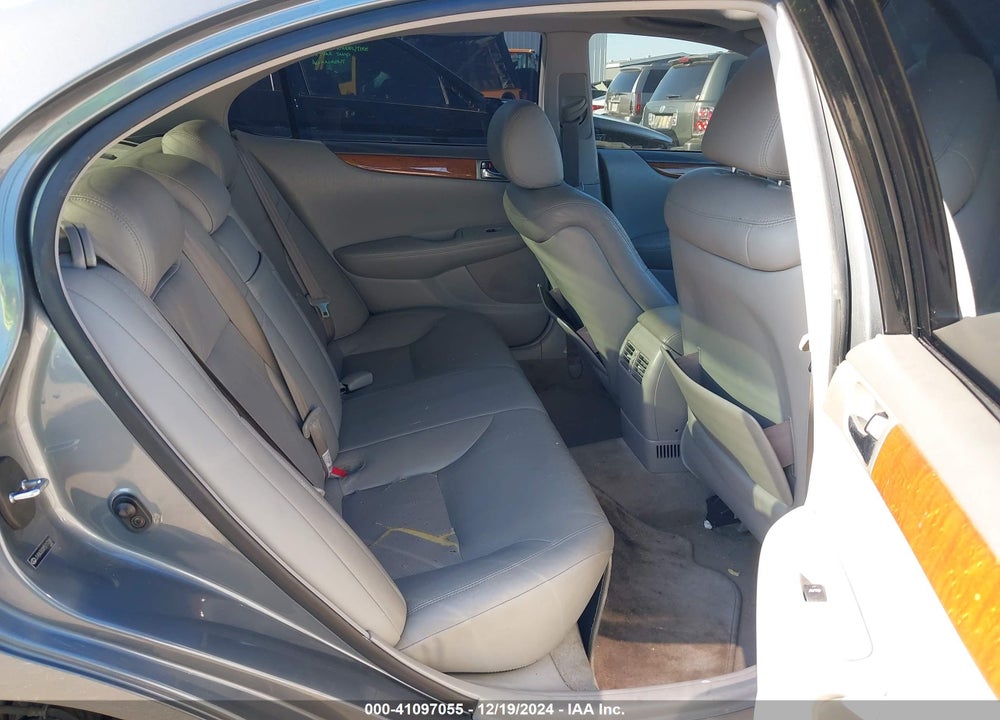 2005 LEXUS ES 330 VIN: JTHBA30GX55117081