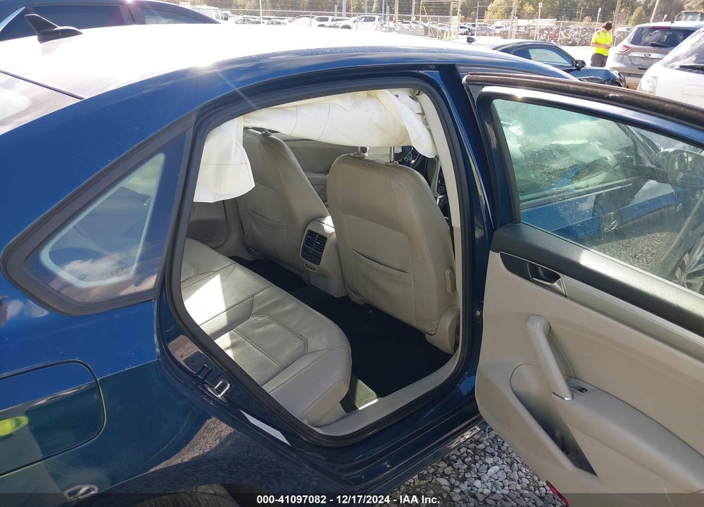 2019 VOLKSWAGEN PASSAT VIN: 1VWLA7A38KC008177