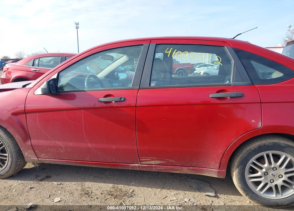 2010 FORD FOCUS SE VIN: 1FAHP3FN6AW258627