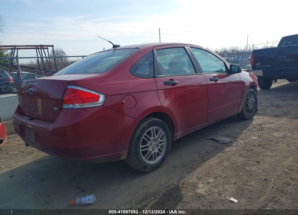 2010 FORD FOCUS SE VIN: 1FAHP3FN6AW258627