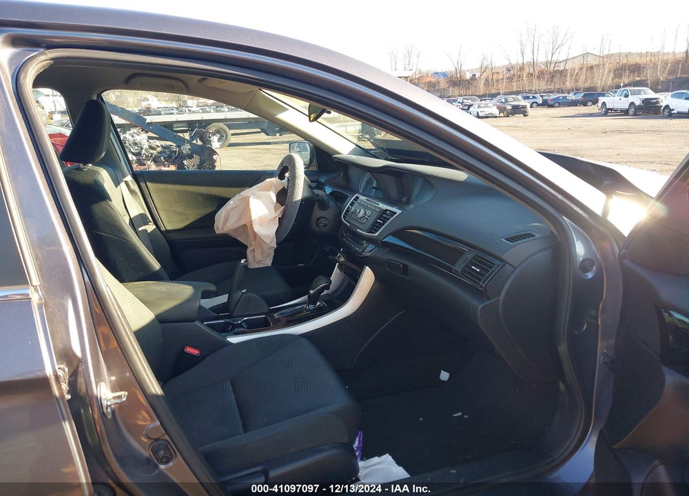 2017 HONDA ACCORD LX VIN: 1HGCR2F3XHA078468