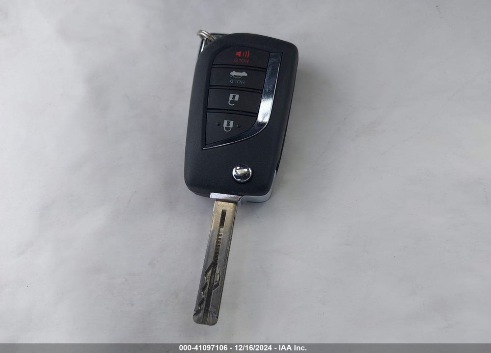 2022 TOYOTA COROLLA LE VIN: JTDEPMAE5N3033990