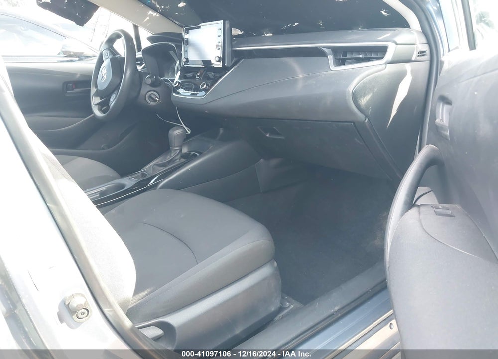2022 TOYOTA COROLLA LE VIN: JTDEPMAE5N3033990