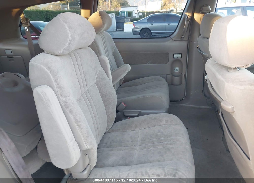 2001 TOYOTA SIENNA LE VIN: 4T3ZF13C61U336878