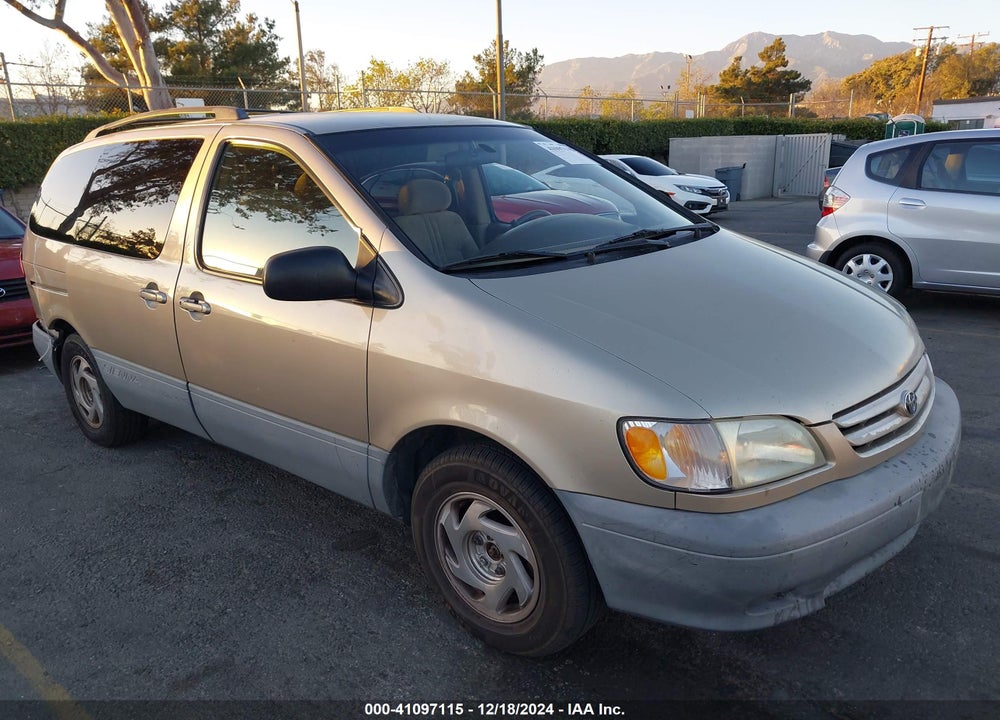 2001 TOYOTA SIENNA LE VIN: 4T3ZF13C61U336878