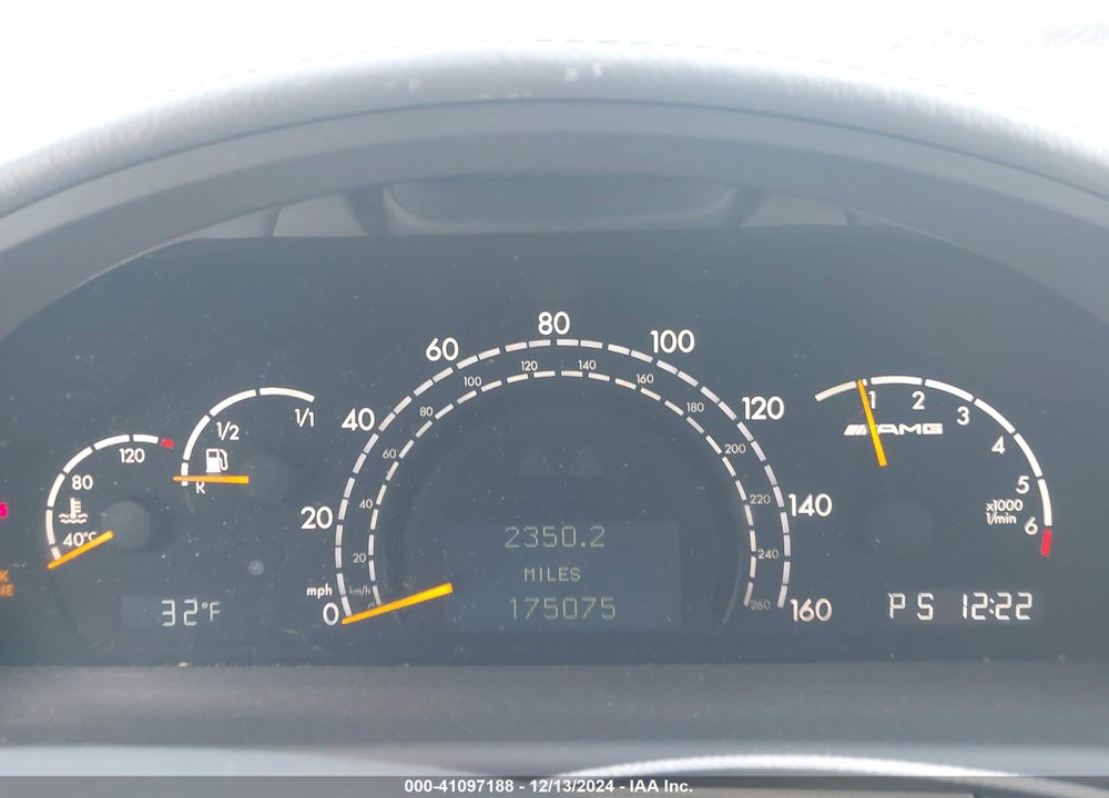 2002 MERCEDES-BENZ CL 500 VIN: WDBPJ75J02A027362
