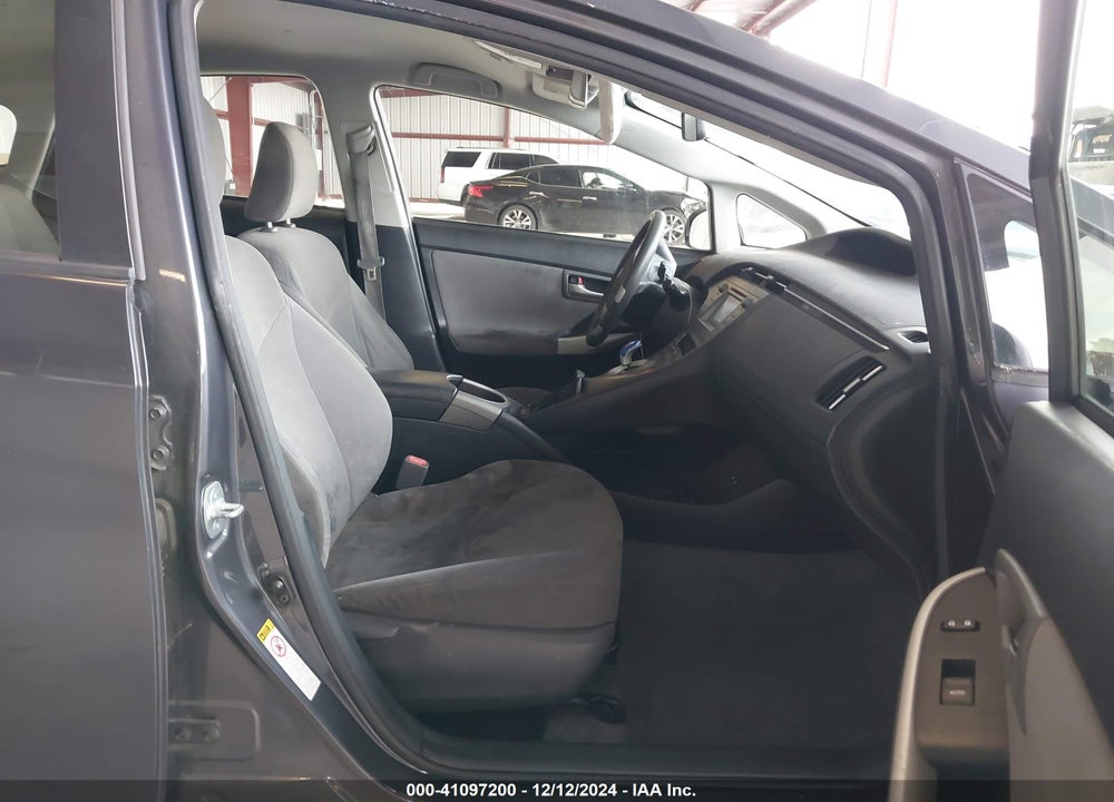 2015 TOYOTA PRIUS VIN: JTDKN3DU0F1982124
