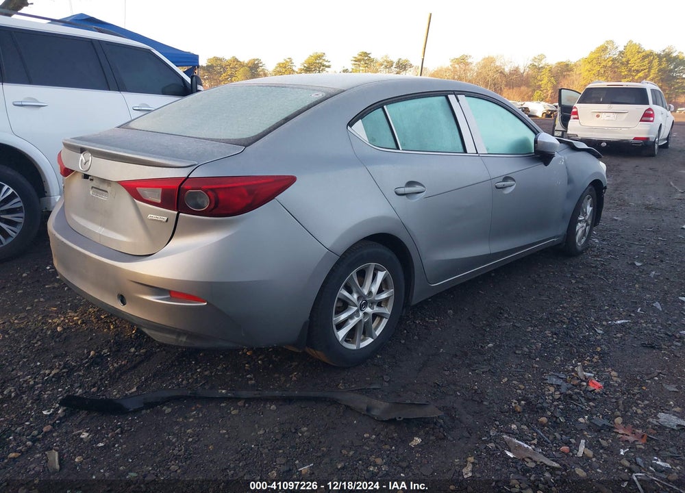 2014 MAZDA 3 I TOURING VIN: JM1BM1V77E1123711