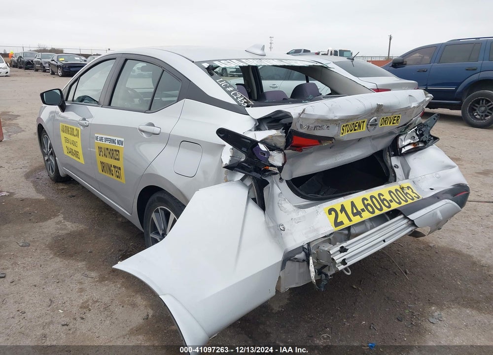 2021 NISSAN VERSA SV XTRONIC CVT VIN: 3N1CN8EV4ML807358