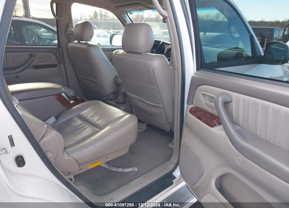 2006 TOYOTA SEQUOIA LIMITED V8 VIN: 5TDBT48A26S266694