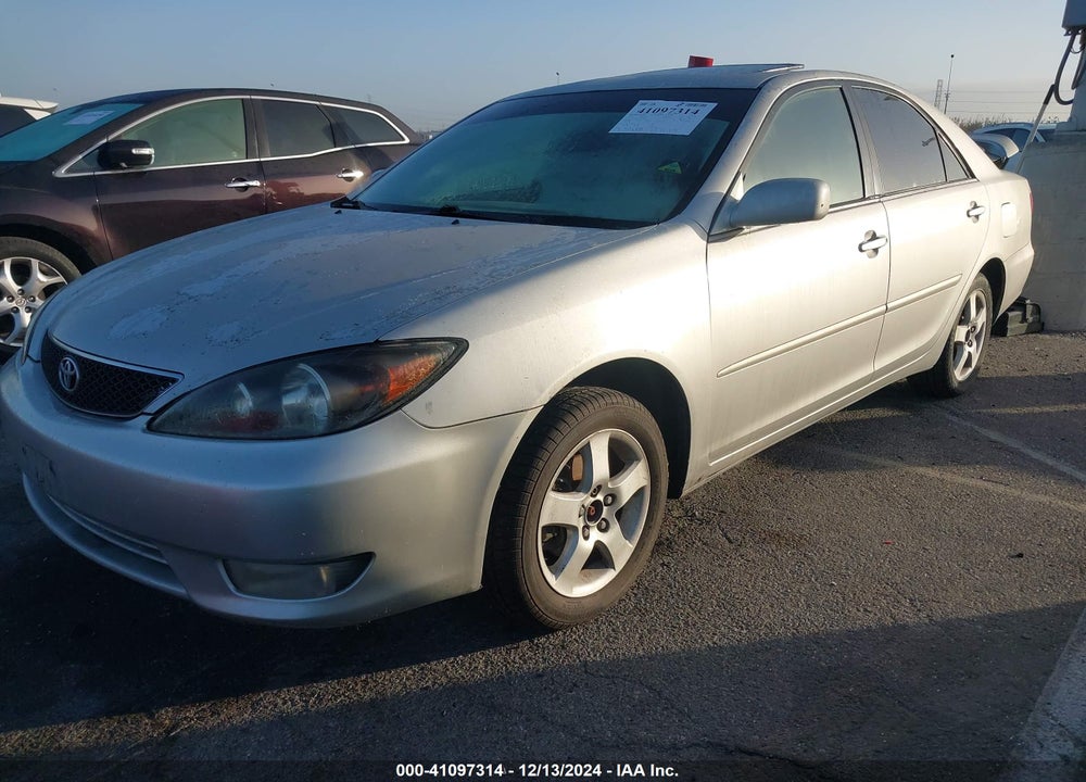 2005 TOYOTA CAMRY SE VIN: 4T1BE32K55U576964