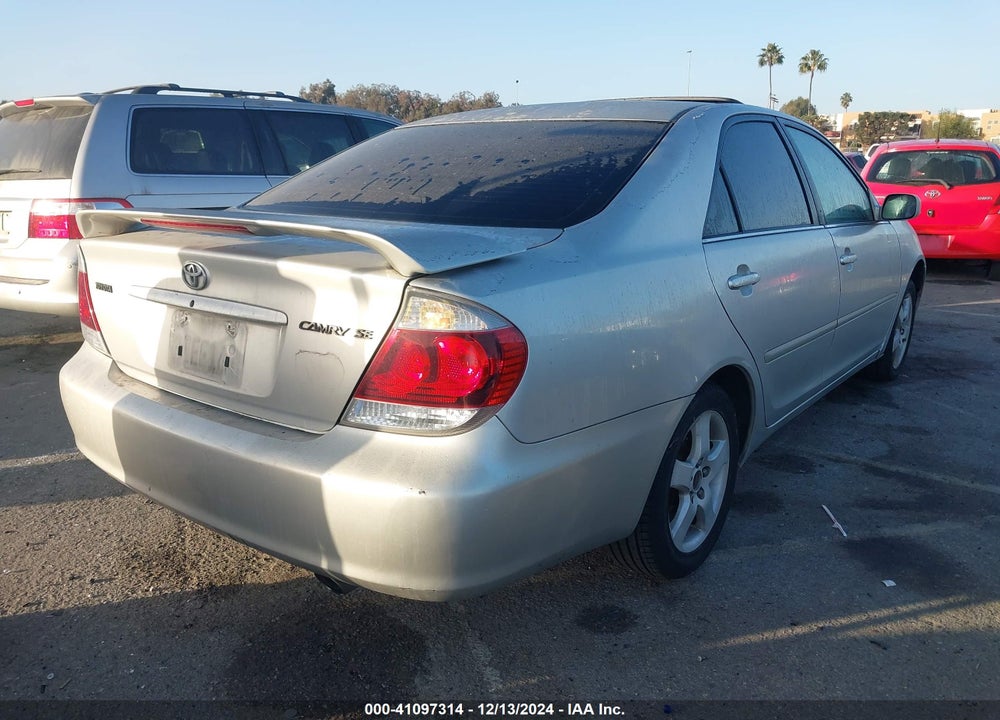 2005 TOYOTA CAMRY SE VIN: 4T1BE32K55U576964