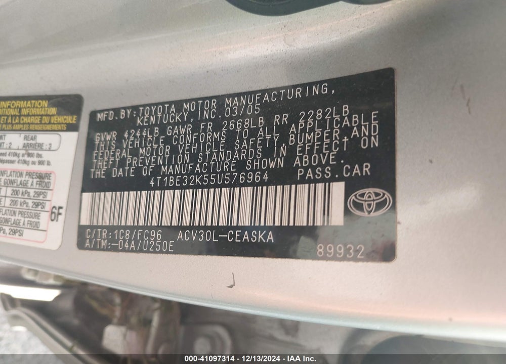 2005 TOYOTA CAMRY SE VIN: 4T1BE32K55U576964