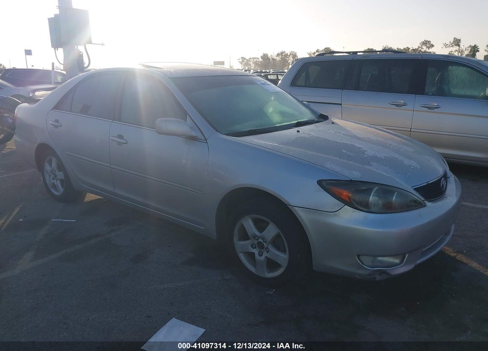 2005 TOYOTA CAMRY SE VIN: 4T1BE32K55U576964