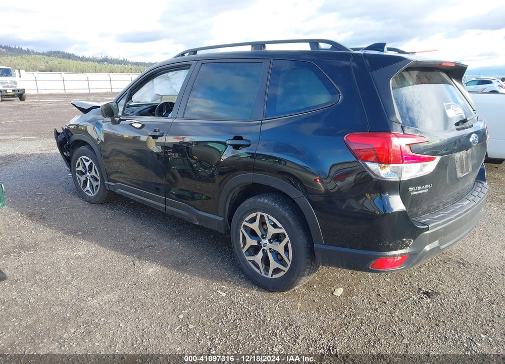 2023 SUBARU FORESTER PREMIUM VIN: JF2SKADC5PH483690