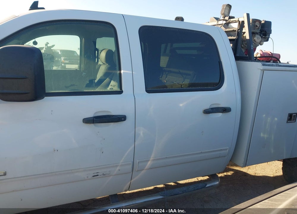 2011 CHEVROLET SILVERADO 2500HD LT VIN: 1GC1KXCG4BF181894
