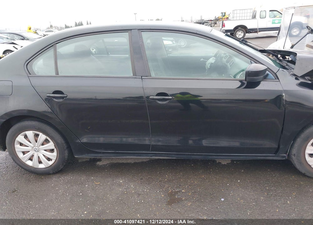 2011 VOLKSWAGEN JETTA 2.0L S VIN: 3VW2K7AJ5BM091427