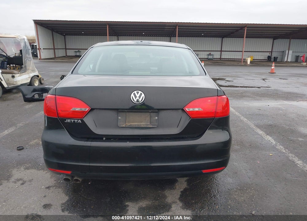 2011 VOLKSWAGEN JETTA 2.0L S VIN: 3VW2K7AJ5BM091427