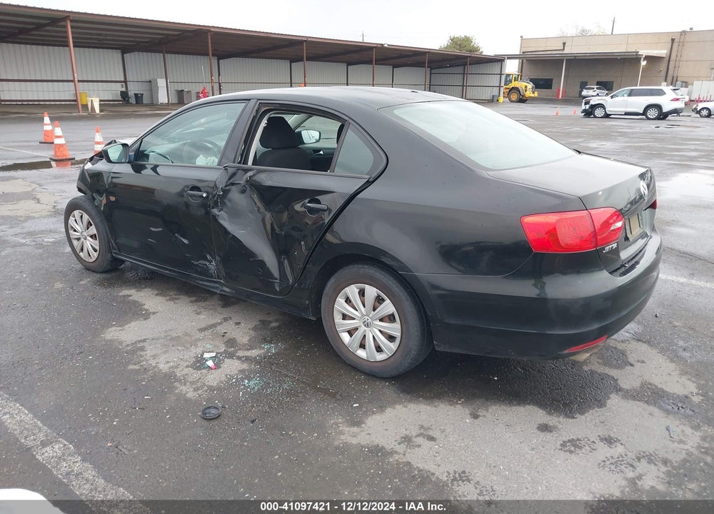 2011 VOLKSWAGEN JETTA 2.0L S VIN: 3VW2K7AJ5BM091427