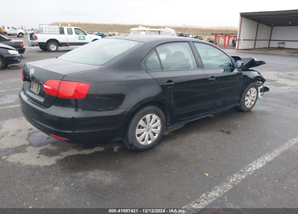 2011 VOLKSWAGEN JETTA 2.0L S VIN: 3VW2K7AJ5BM091427