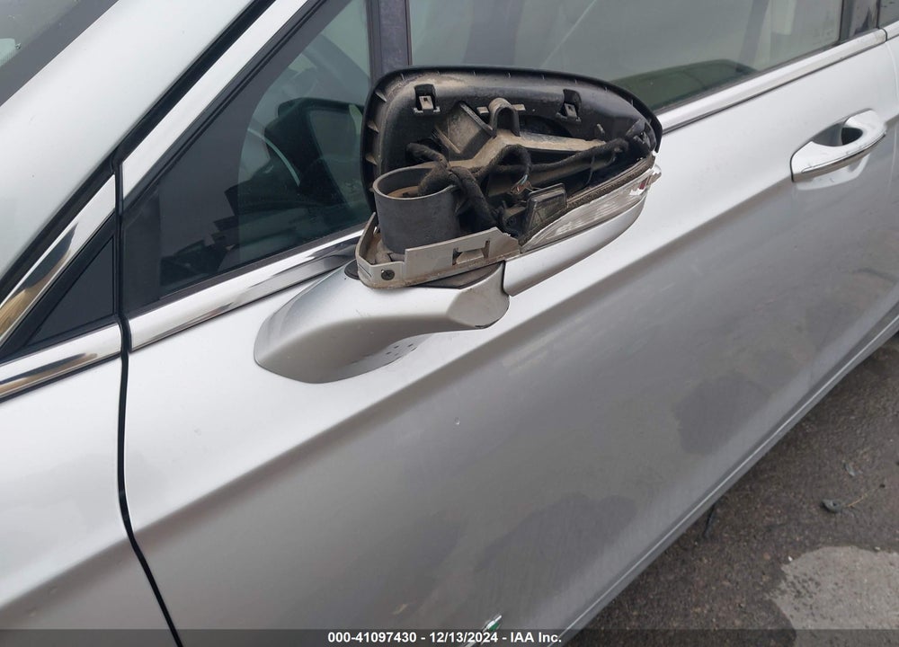 2018 FORD FUSION HYBRID VIN: 3FA6P0RU2JR260967