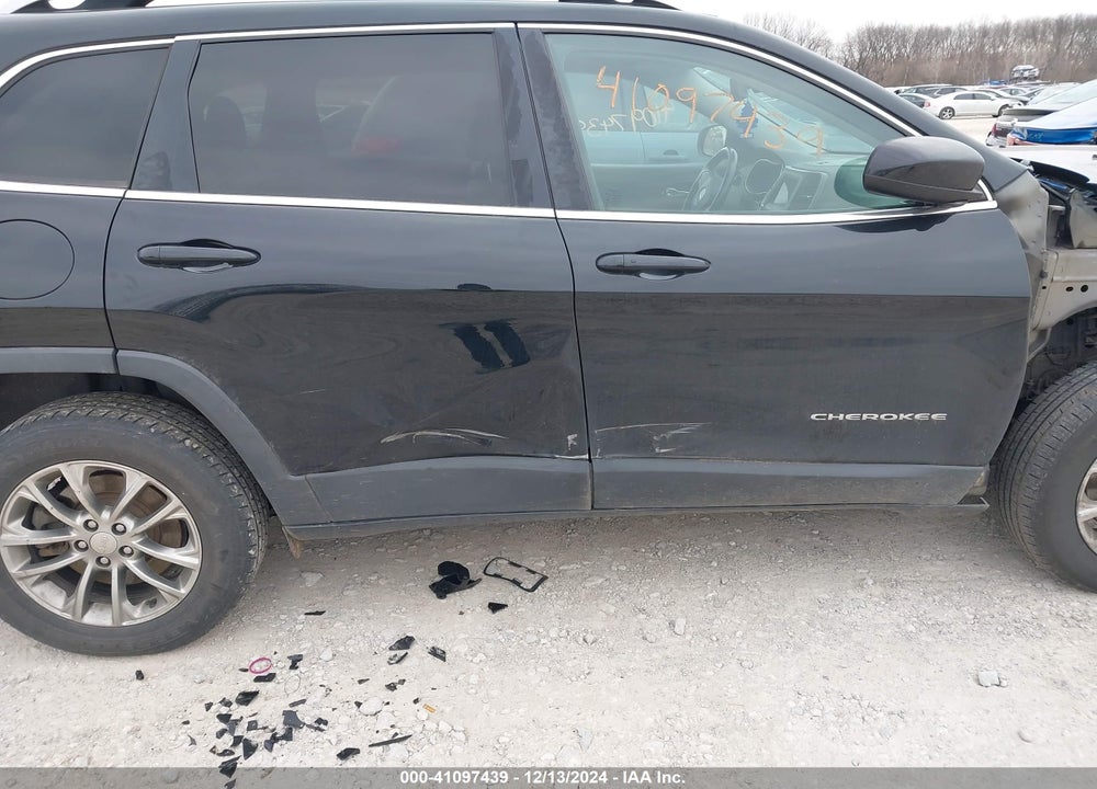 2019 JEEP CHEROKEE LATITUDE PLUS 4X4 VIN: 1C4PJMLB3KD139843