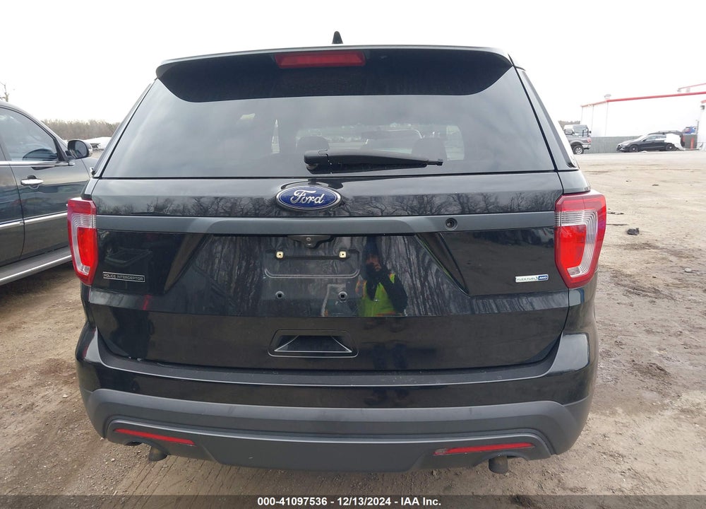 2017 FORD POLICE INTERCEPTOR VIN: 1FM5K8AR5HGA63461