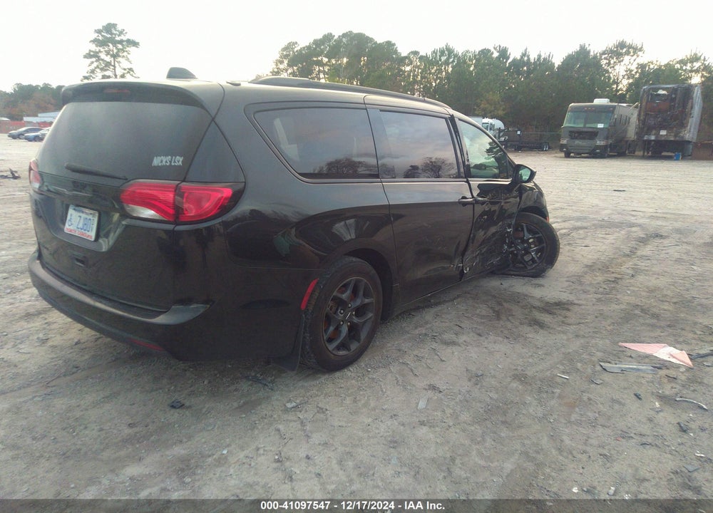 2018 CHRYSLER PACIFICA TOURING L PLUS VIN: 2C4RC1EGXJR256888