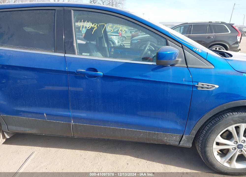 2017 FORD ESCAPE SE VIN: 1FMCU0GD8HUB51081