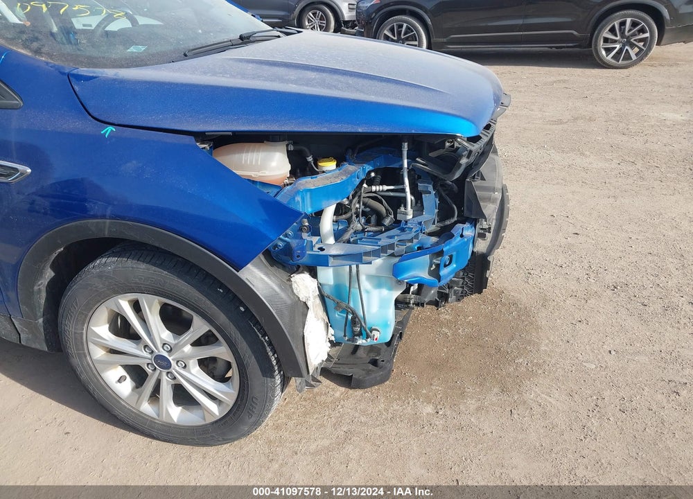 2017 FORD ESCAPE SE VIN: 1FMCU0GD8HUB51081
