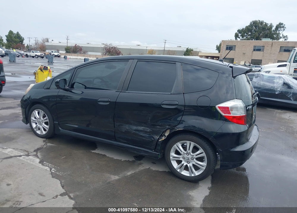 2009 HONDA FIT SPORT VIN: JHMGE884X9S002540
