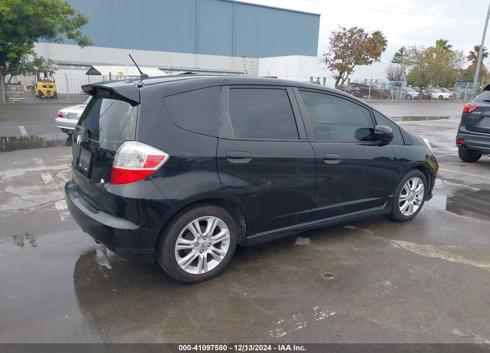 2009 HONDA FIT SPORT VIN: JHMGE884X9S002540
