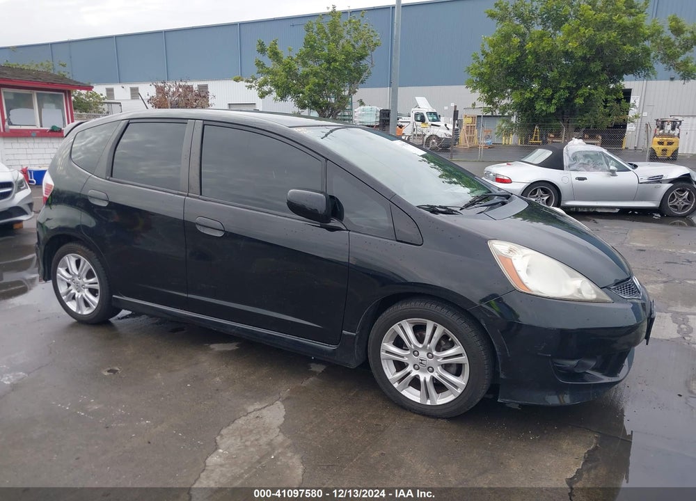 2009 HONDA FIT SPORT VIN: JHMGE884X9S002540