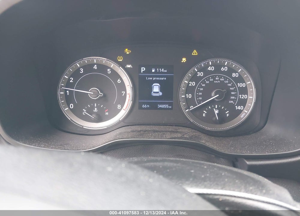 2022 HYUNDAI VENUE VIN: KMHRB8A30NU201823