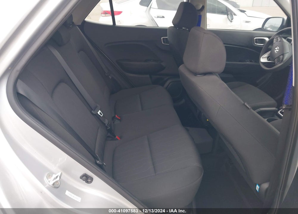 2022 HYUNDAI VENUE VIN: KMHRB8A30NU201823