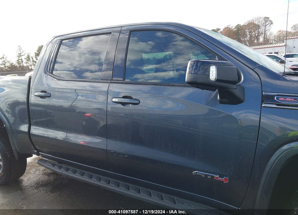 2022 GMC SIERRA 1500 LIMITED 4WD SHORT BOX AT4 VIN: 1GTP9EEL0NZ111915