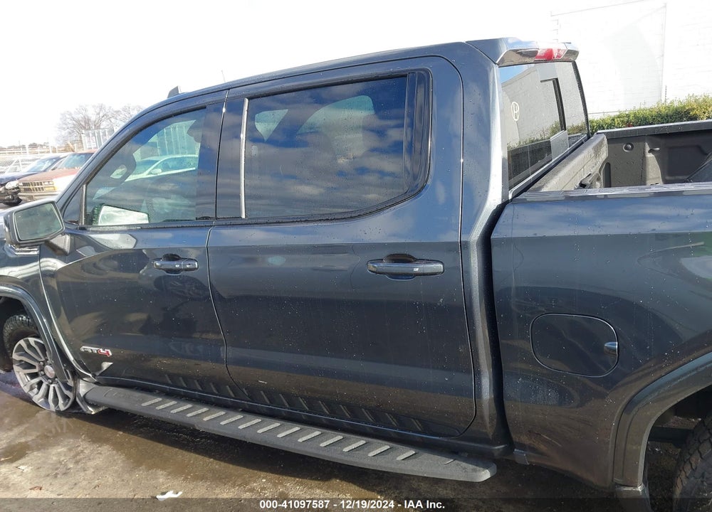 2022 GMC SIERRA 1500 LIMITED 4WD SHORT BOX AT4 VIN: 1GTP9EEL0NZ111915