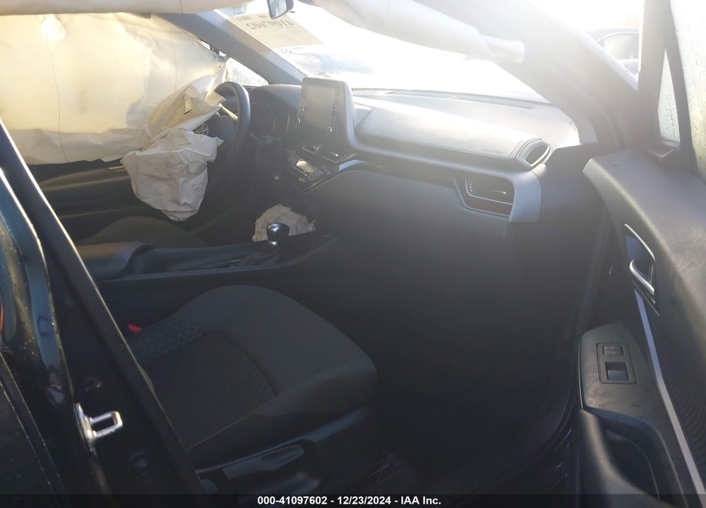 2021 TOYOTA C-HR LE VIN: JTNKHMBXXM1101061