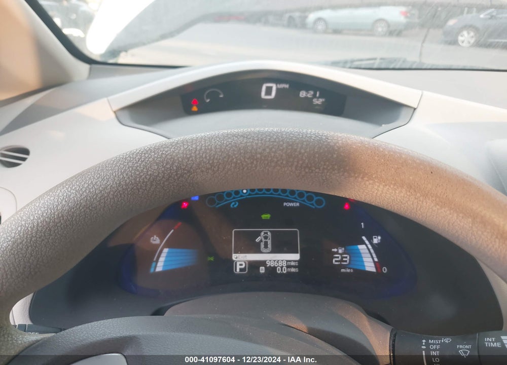 2011 NISSAN LEAF SL VIN: JN1AZ0CP8BT006992